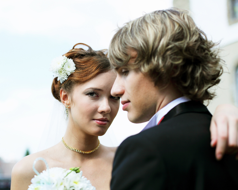 Menikah di Usia Muda? Pertimbangkan 5 Hal Berikut